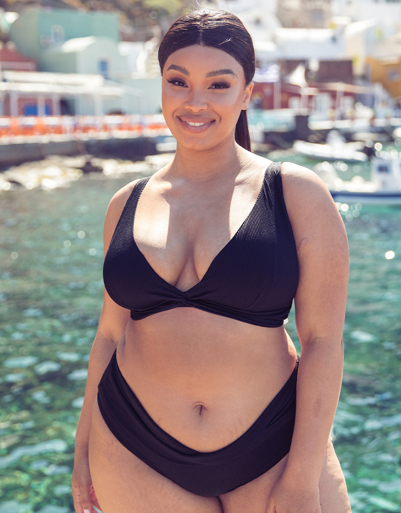 32G Swimsuits  32G Bikinis & Tankinis – Curvy Kate UK
